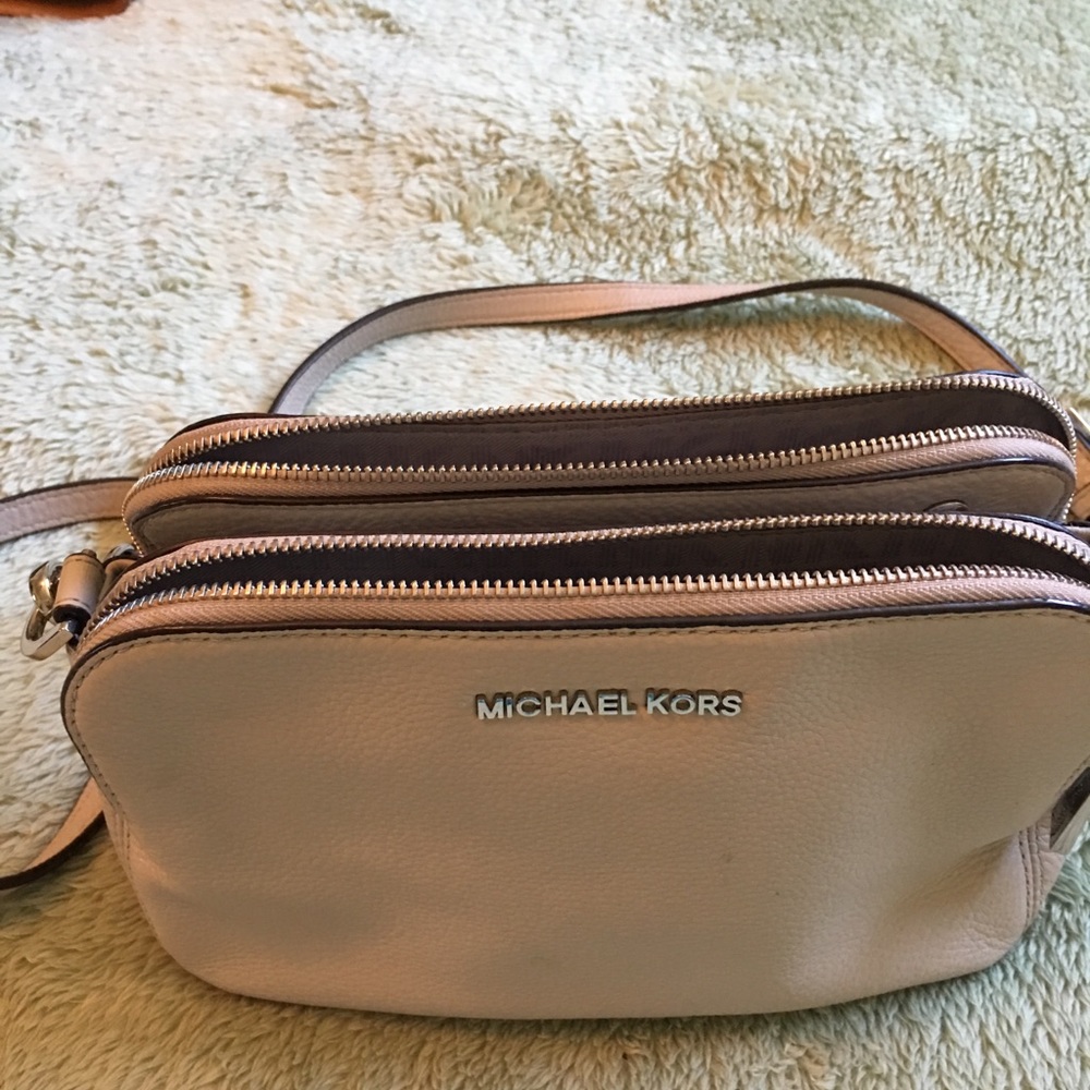 MIchael Kors Bedford leather crossbody